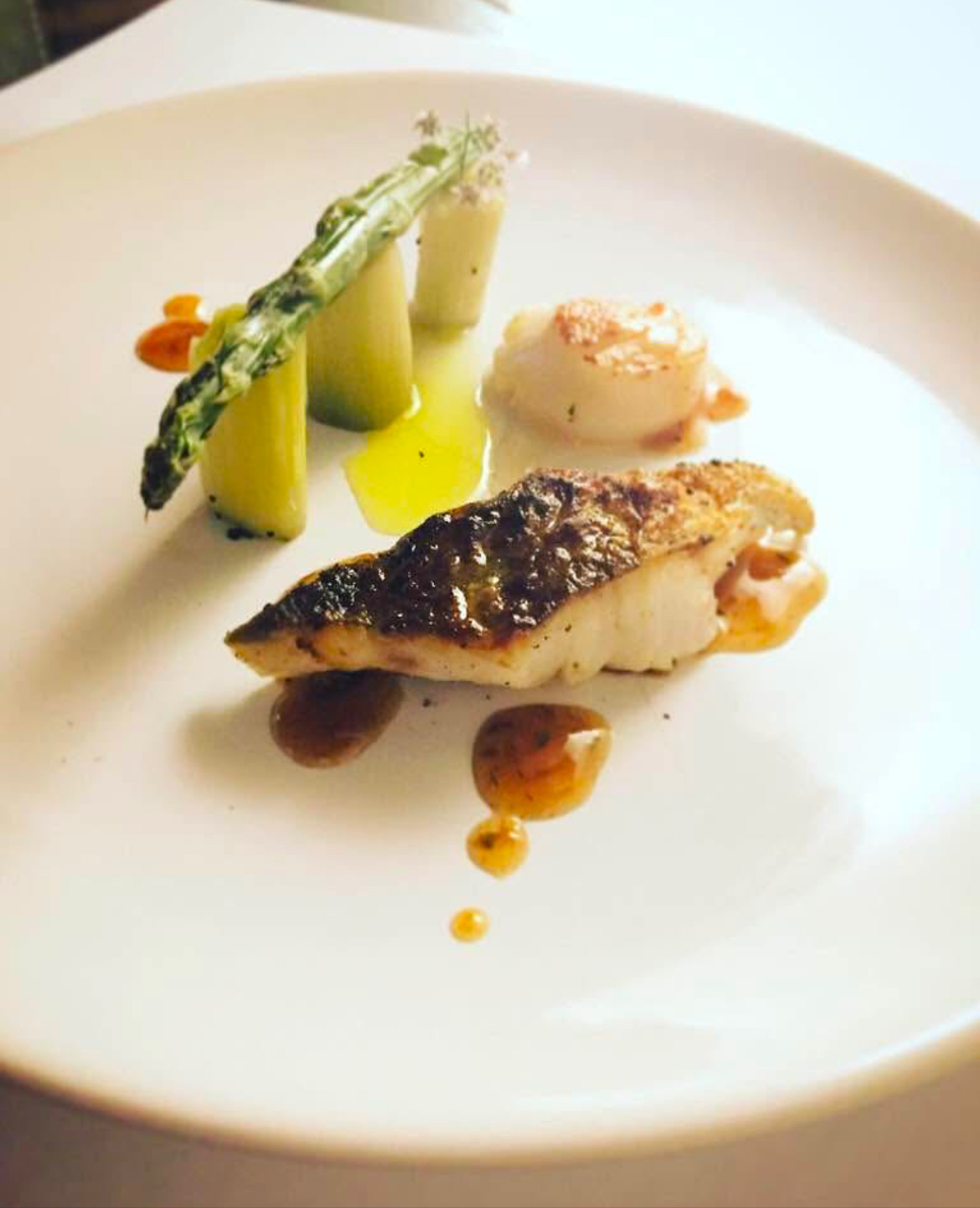 Duo de la mer et poireaux braisés