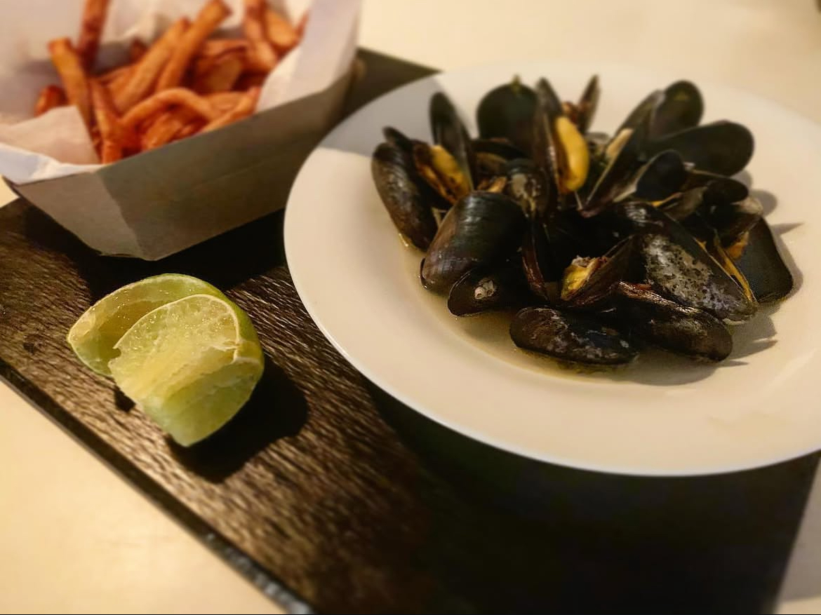 Moules marinières & frites maison
